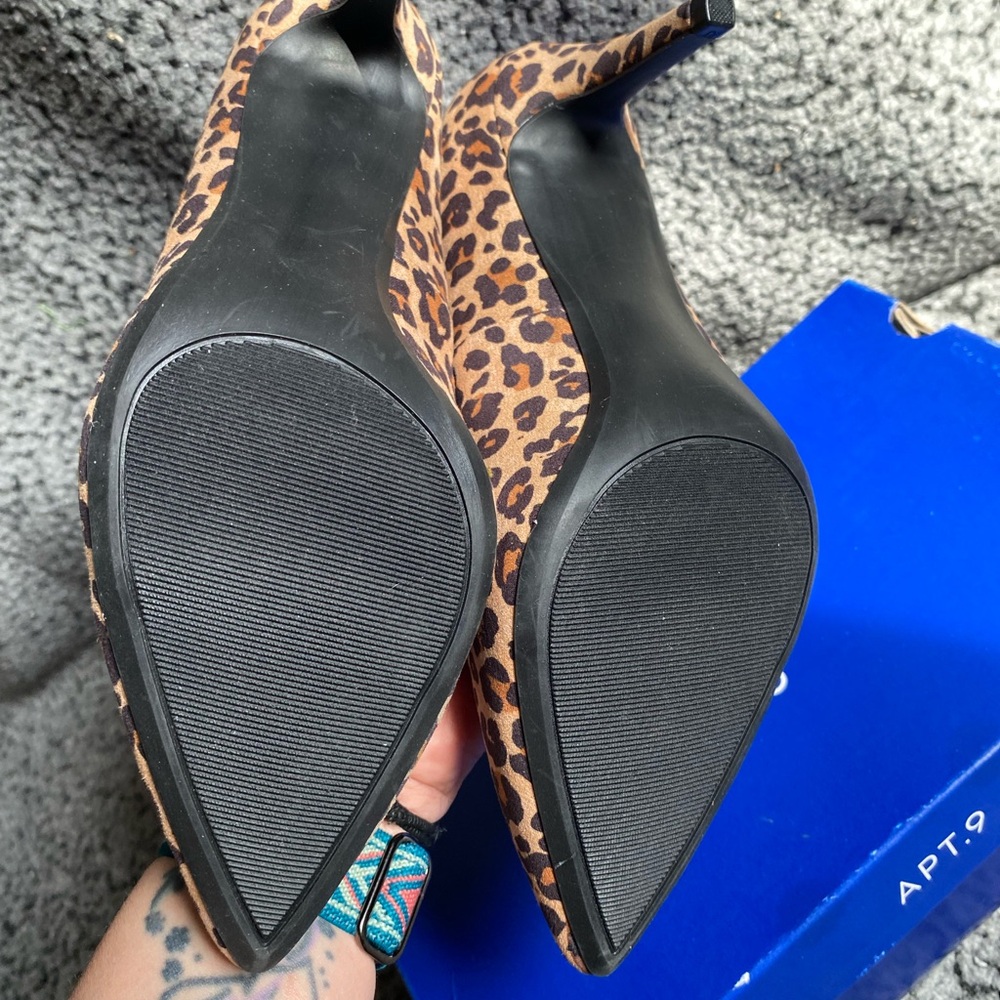 Apt. 9 Leopard-Print Pointed Toe Pumps - Brown and Black - Picture 11 of 12